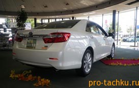 Обзор Toyota Camry 
